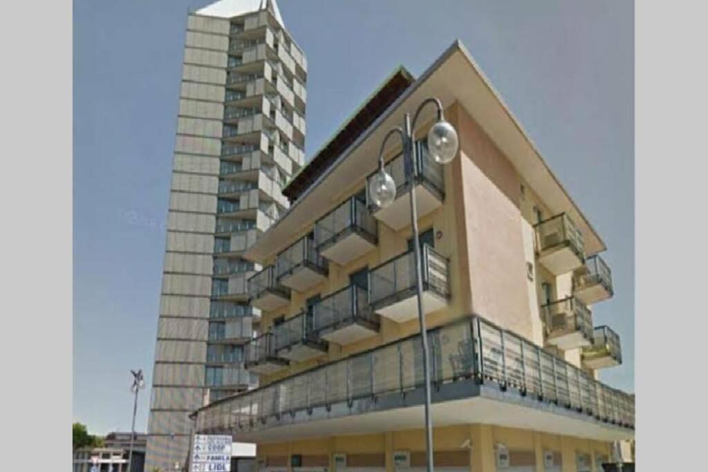 Residence Quito Piazza Mazzini 150M Dal Mare E Vicino Pista Azzurra Lido di Jesolo Exterior photo